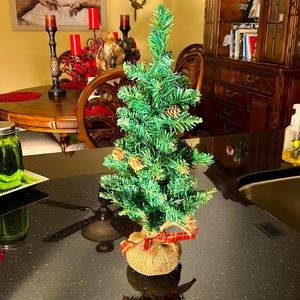 18” ARTIFICIAL CHRISTMAS TREE W/ PINE CONE DECORATIONS WRAPPED IN BURLAP